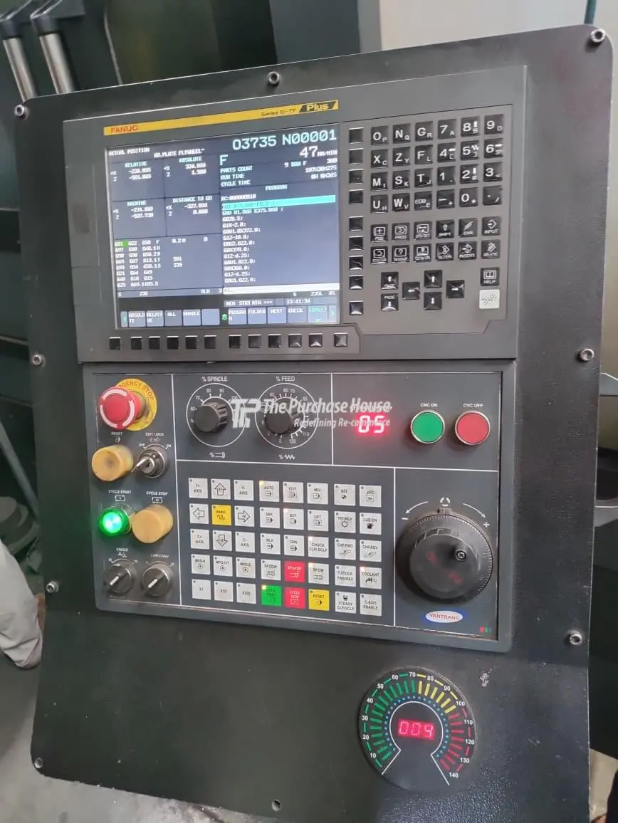 CNC TURNING MACHINE