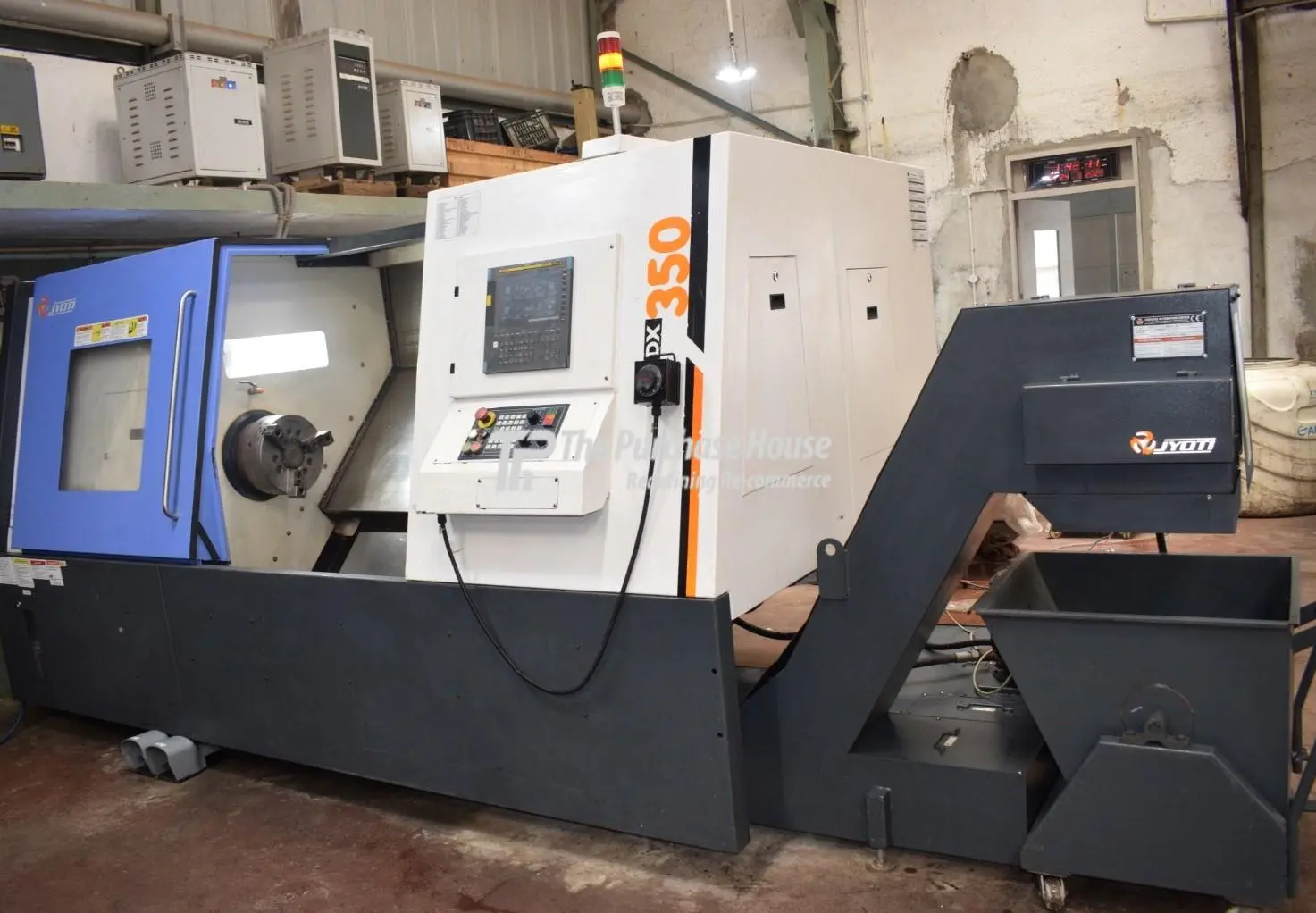 CNC TURNING MACHINE