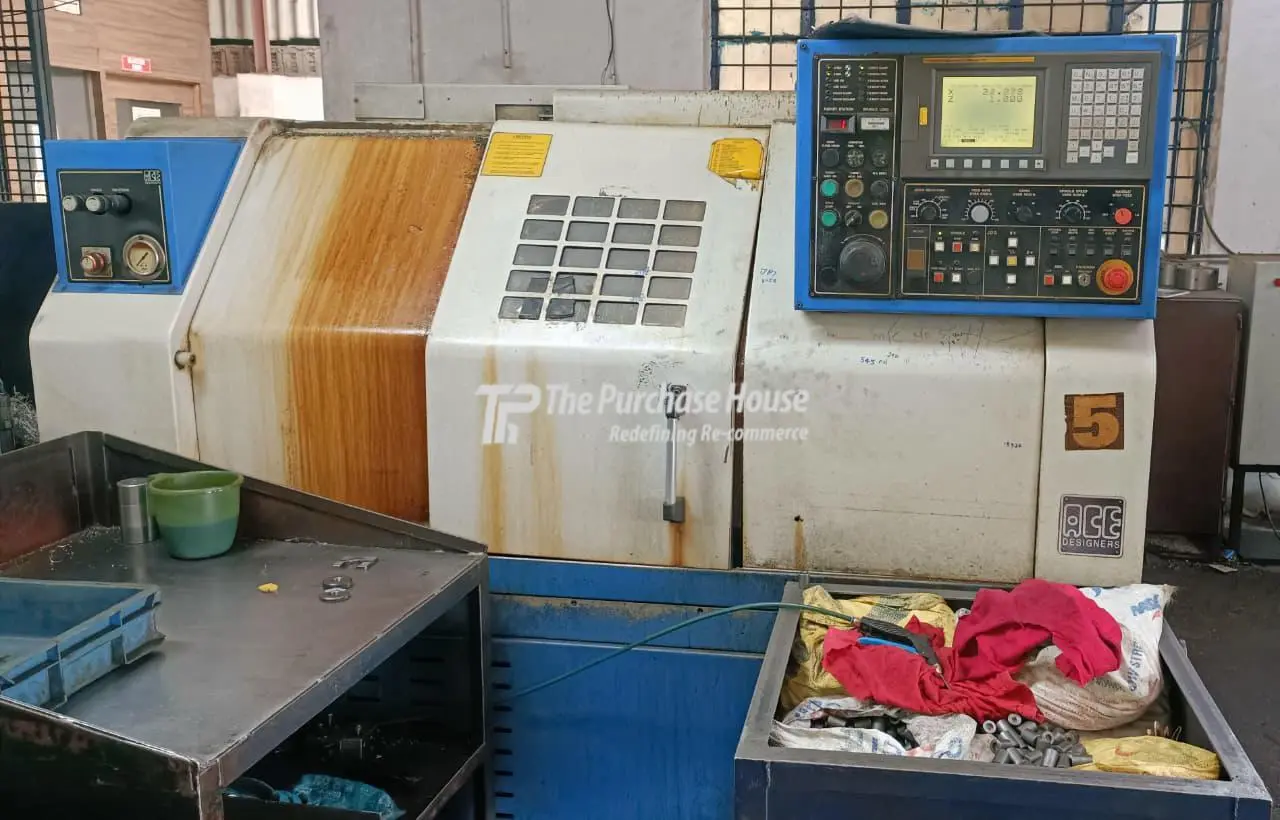 CNC TURNING MACHINE