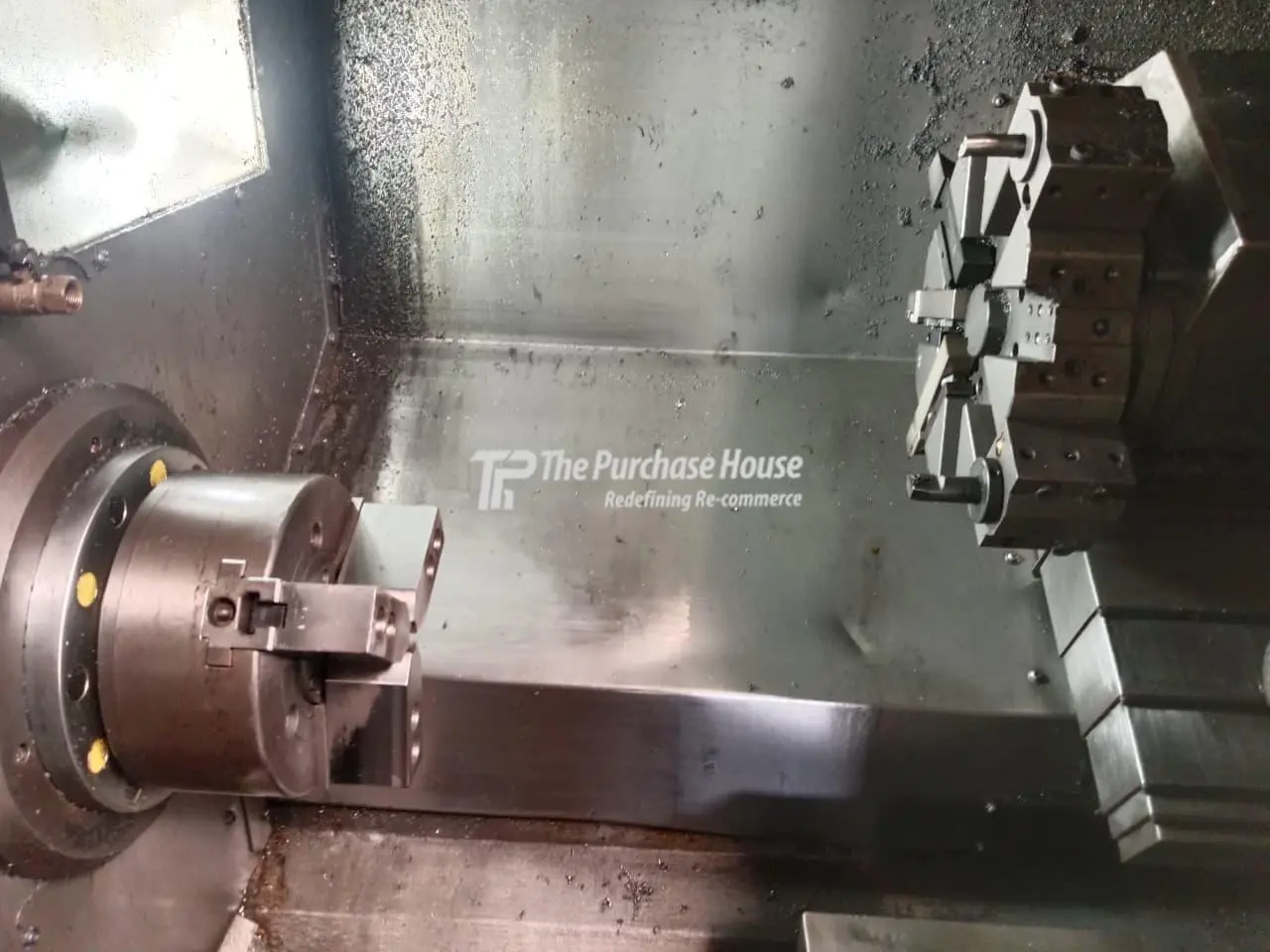 CNC TURNING MACHINE