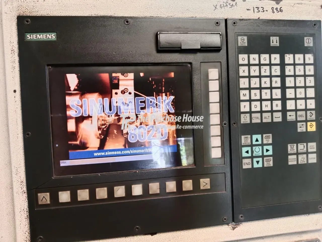 CNC TURNING MACHINE
