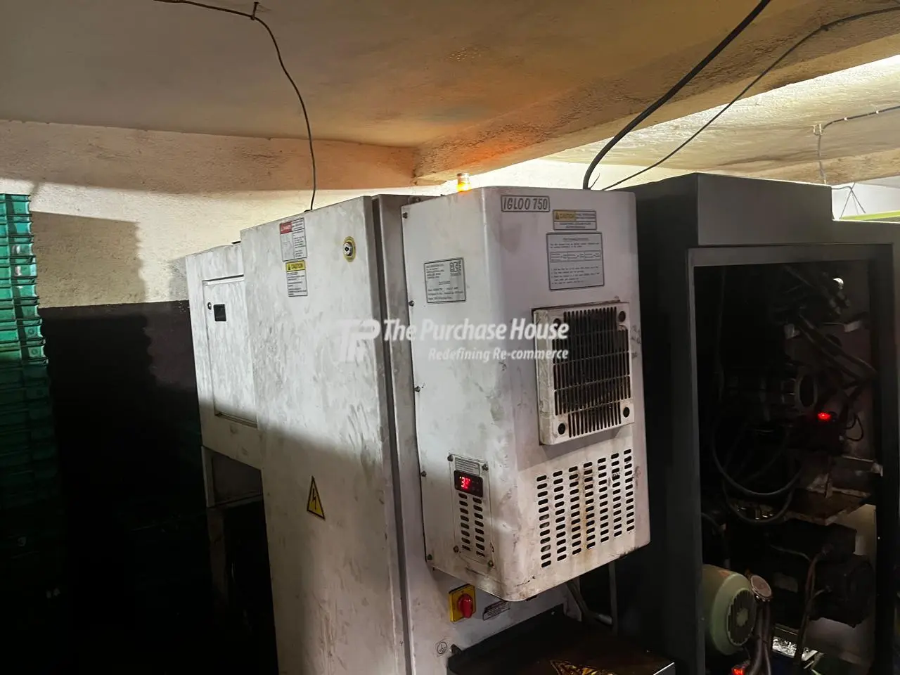 CNC TURNING MACHINE