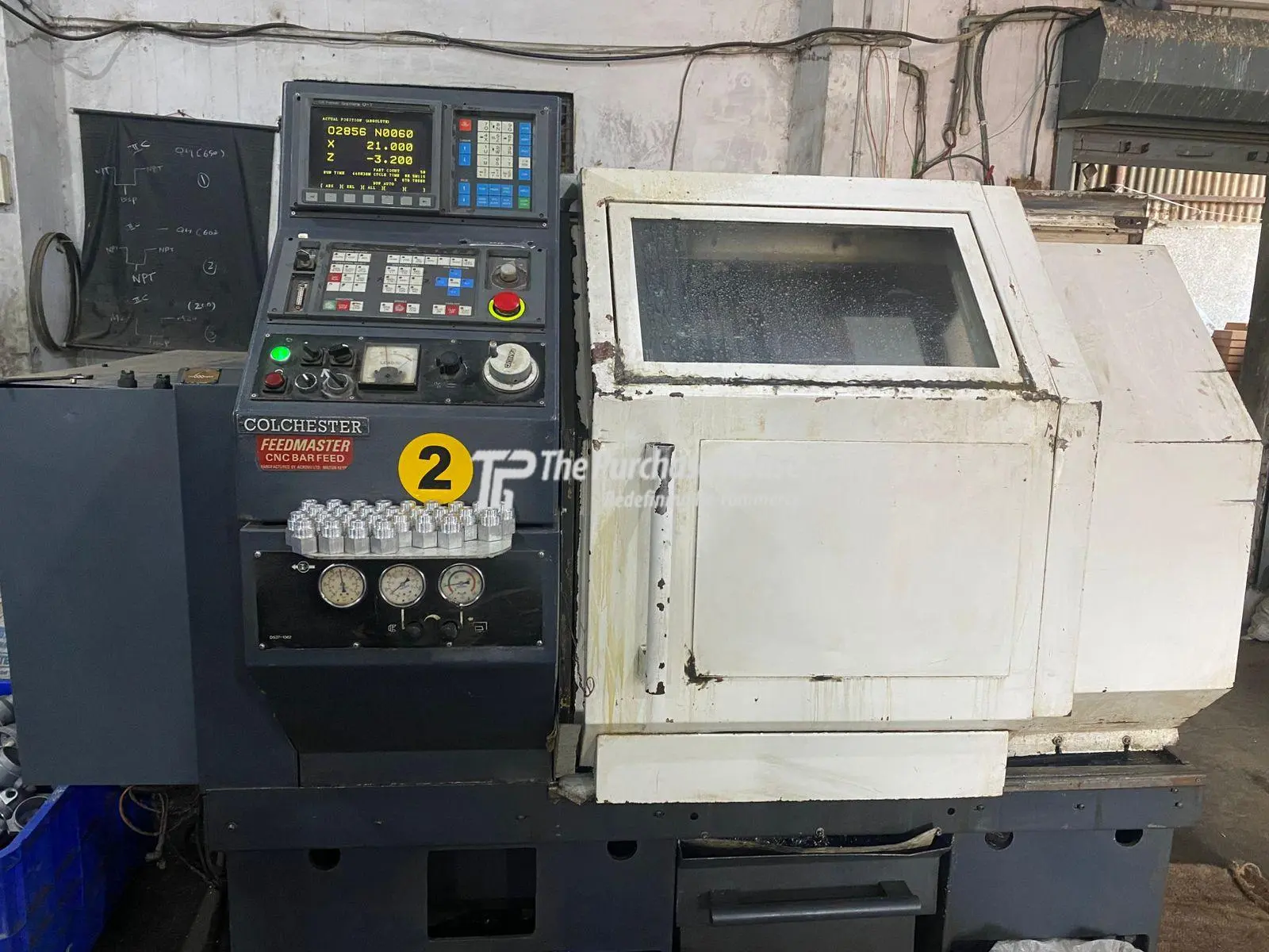 CNC TURNING MACHINE