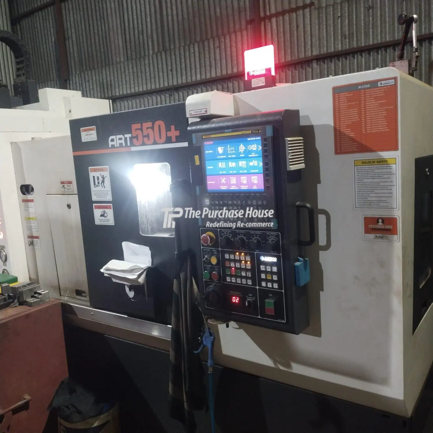 CNC TURNING MACHINE