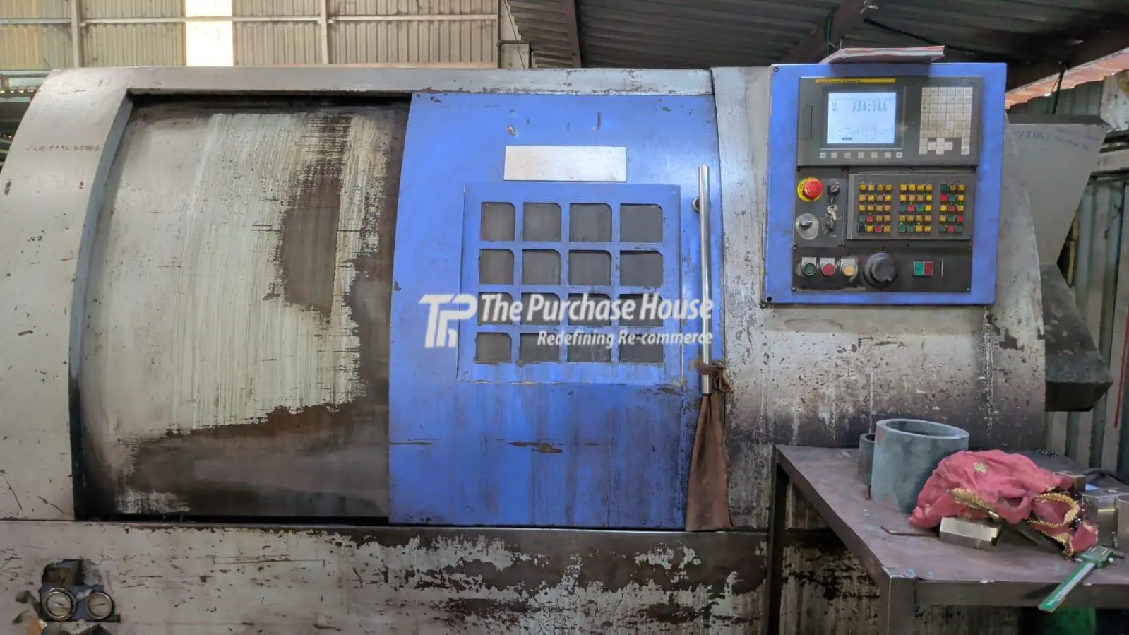CNC TURNING MACHINE