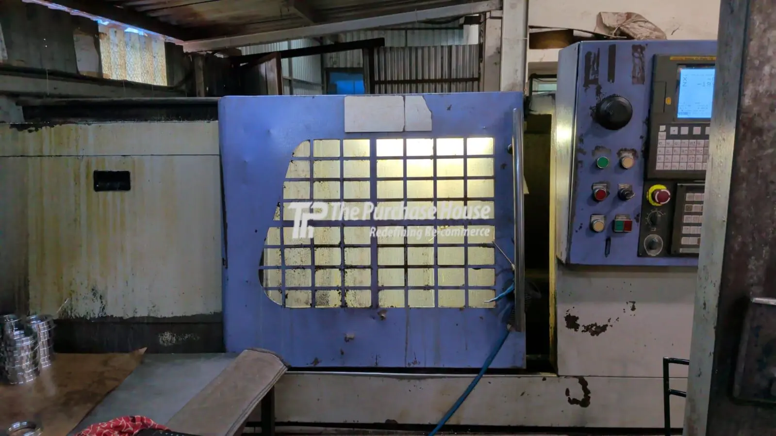 CNC TURNING MACHINE