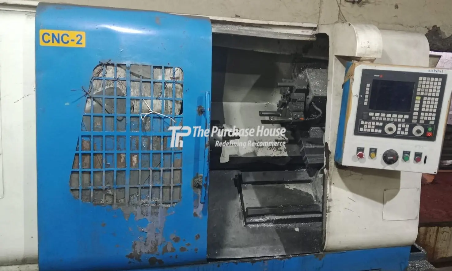 CNC TURNING MACHINE