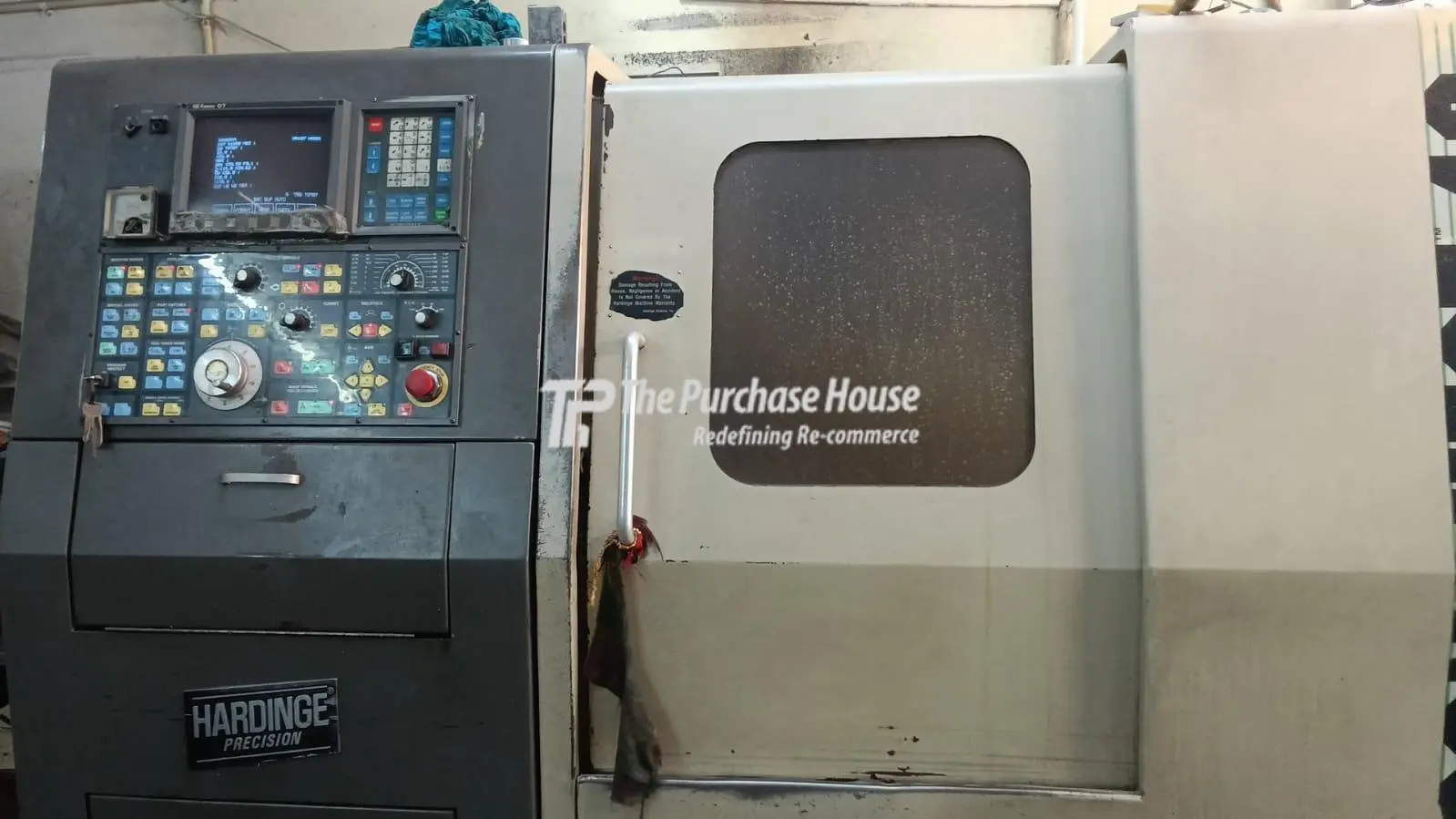 CNC TURNING MACHINE