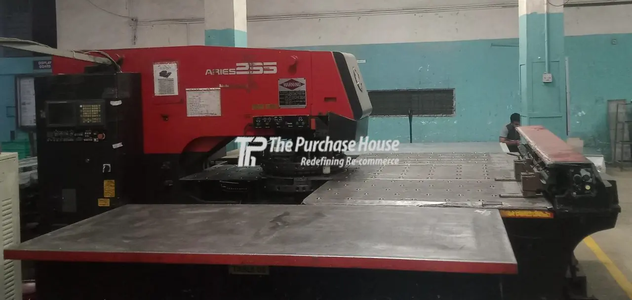 CNC Turret Punch Machine for Industrial Sheet Metal