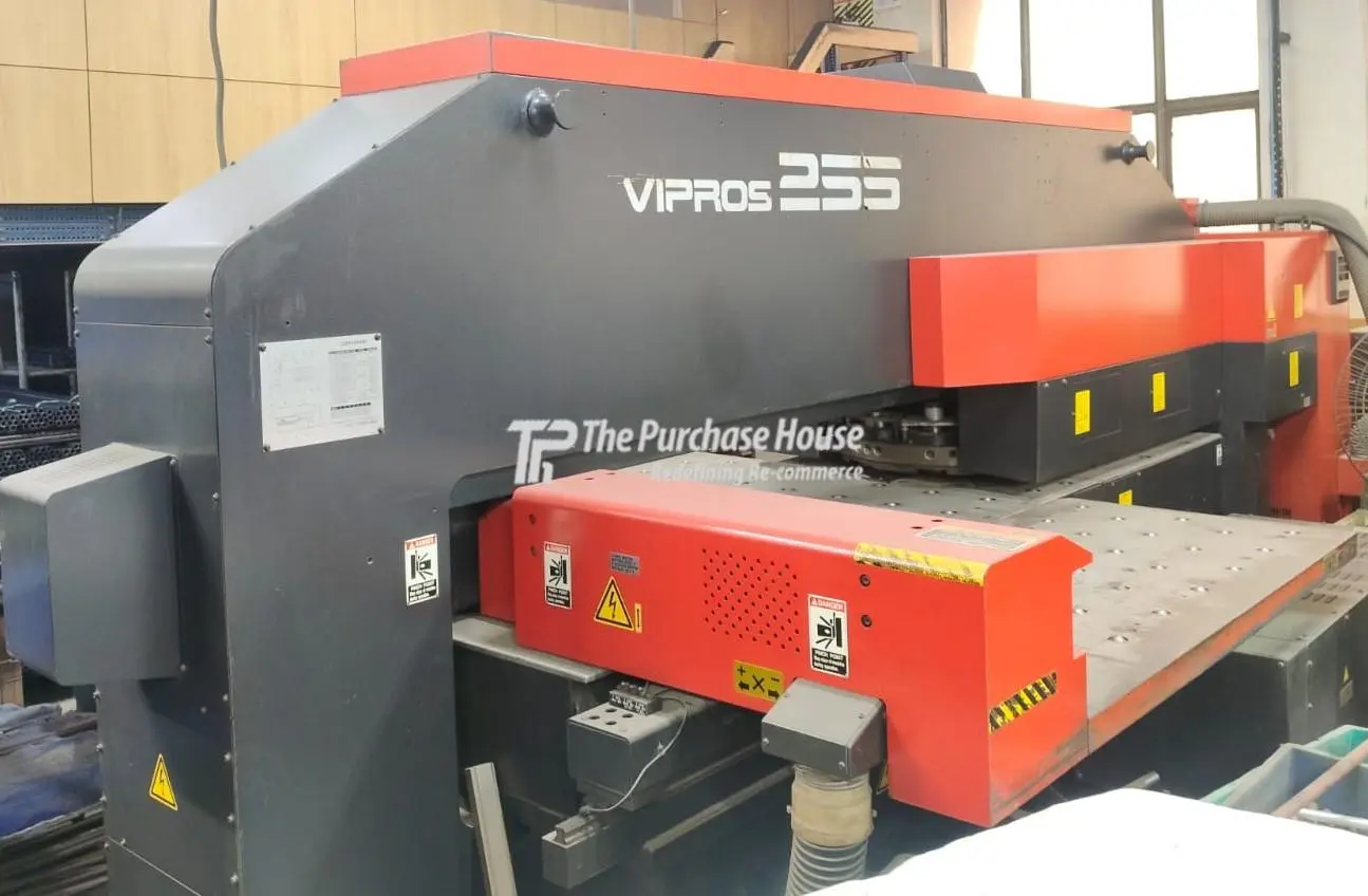 CNC TURRET PUNCH MACHINE