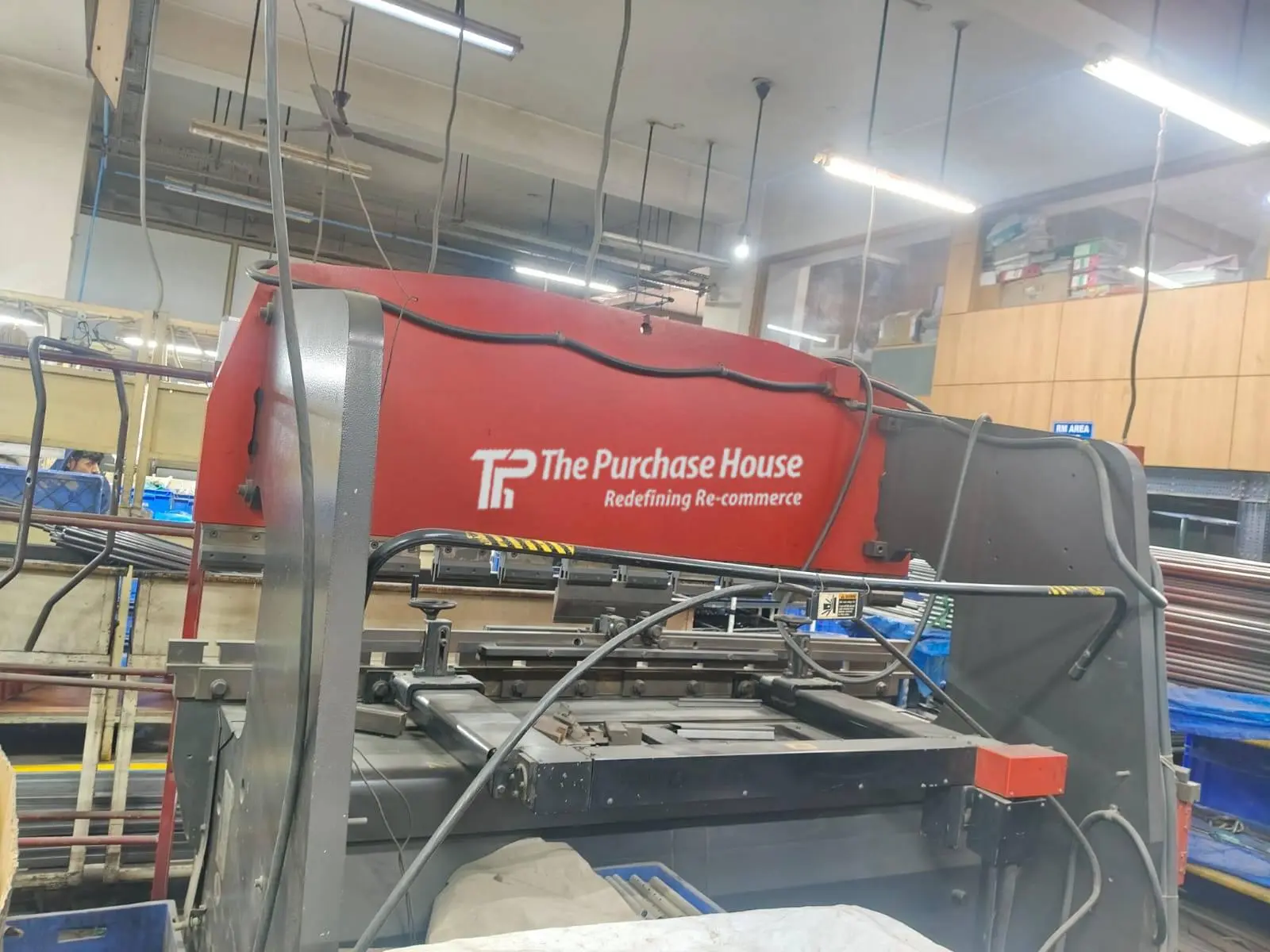 CNC TURRET PUNCH MACHINE