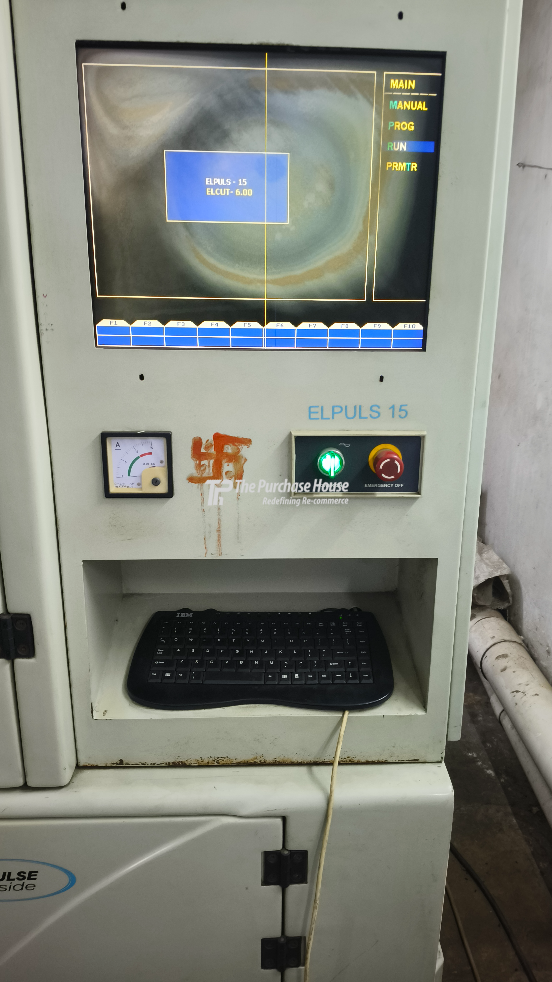 CNC WIRE CUT MACHINE