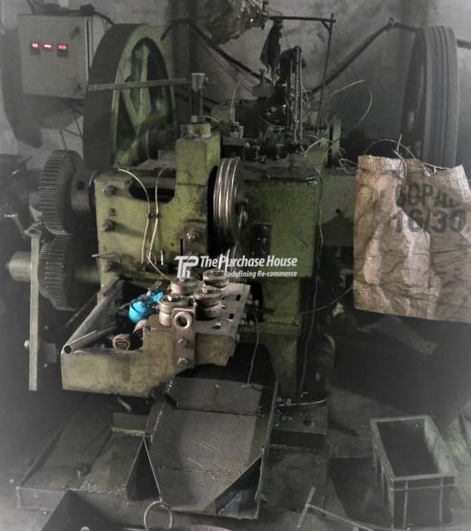 COLD HEADER FORGING MACHINE