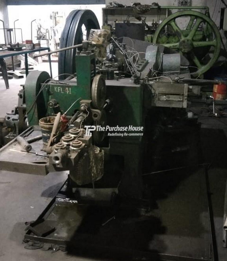COLD HEADER FORGING MACHINE