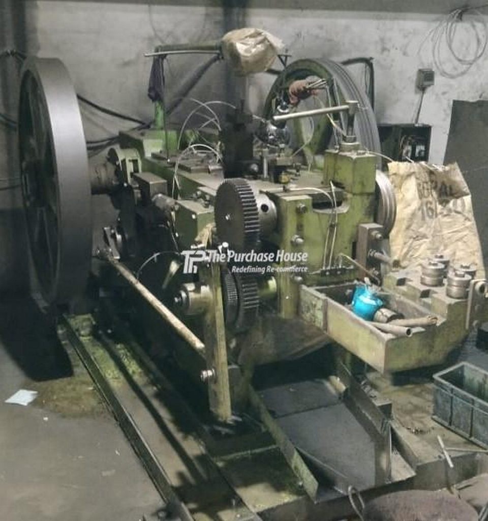 COLD HEADER FORGING MACHINE