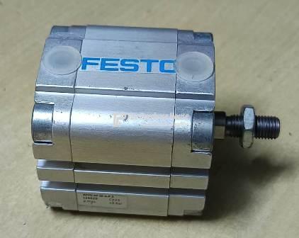 COMPACT CYLINDER