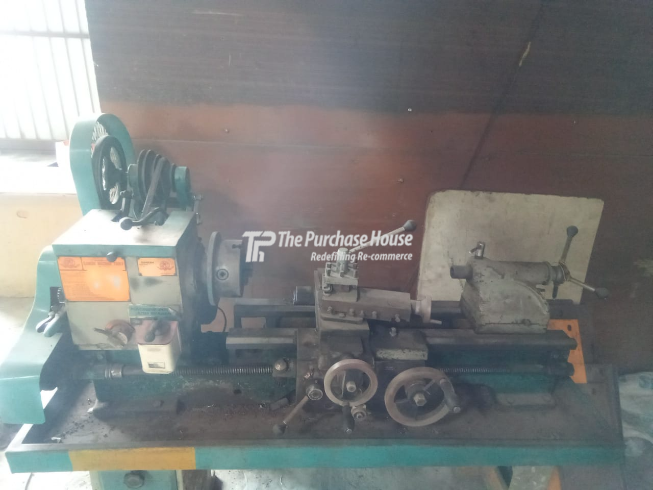CONVENTIONAL LATHE MACHINE
