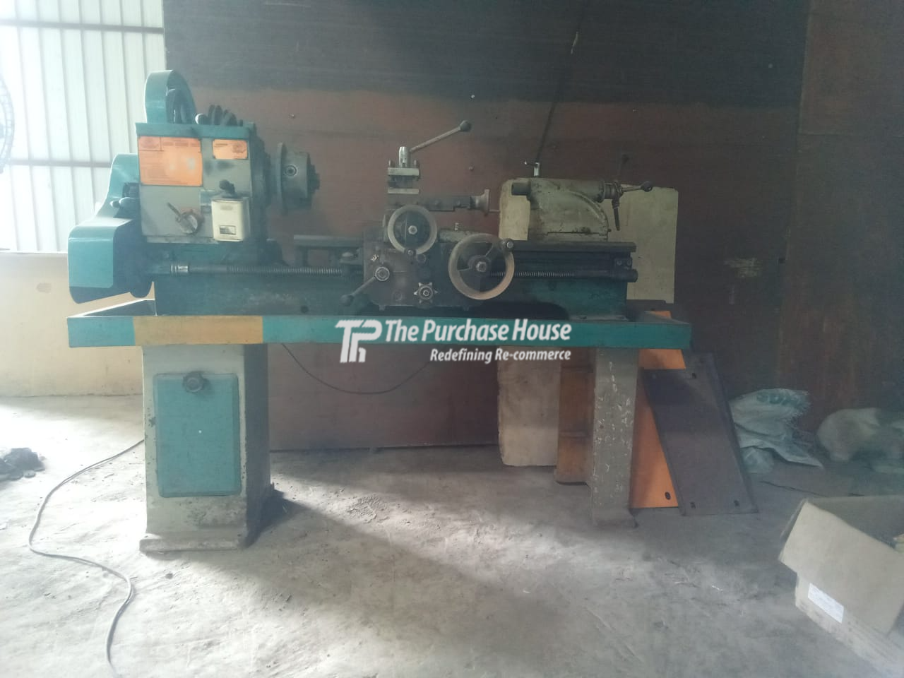 LATHE MACHINE