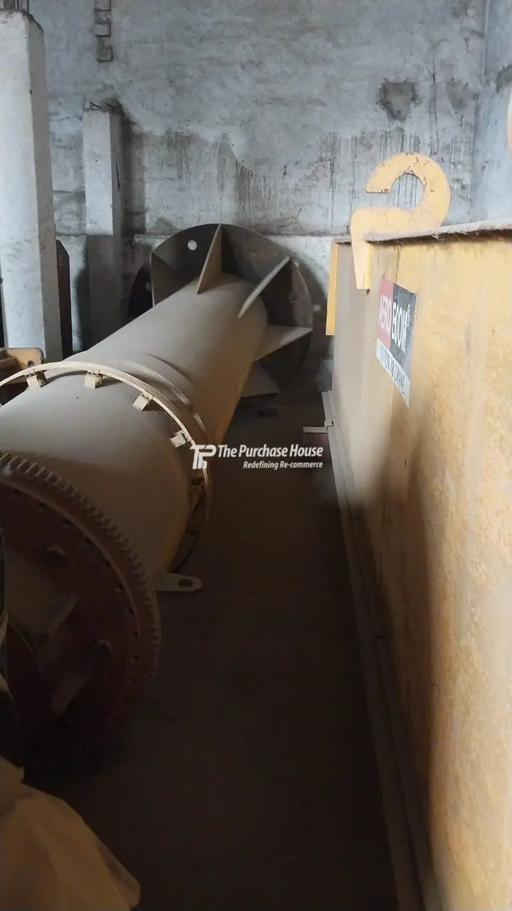 Industrial Crane | Heavy Material Lifting Equipment