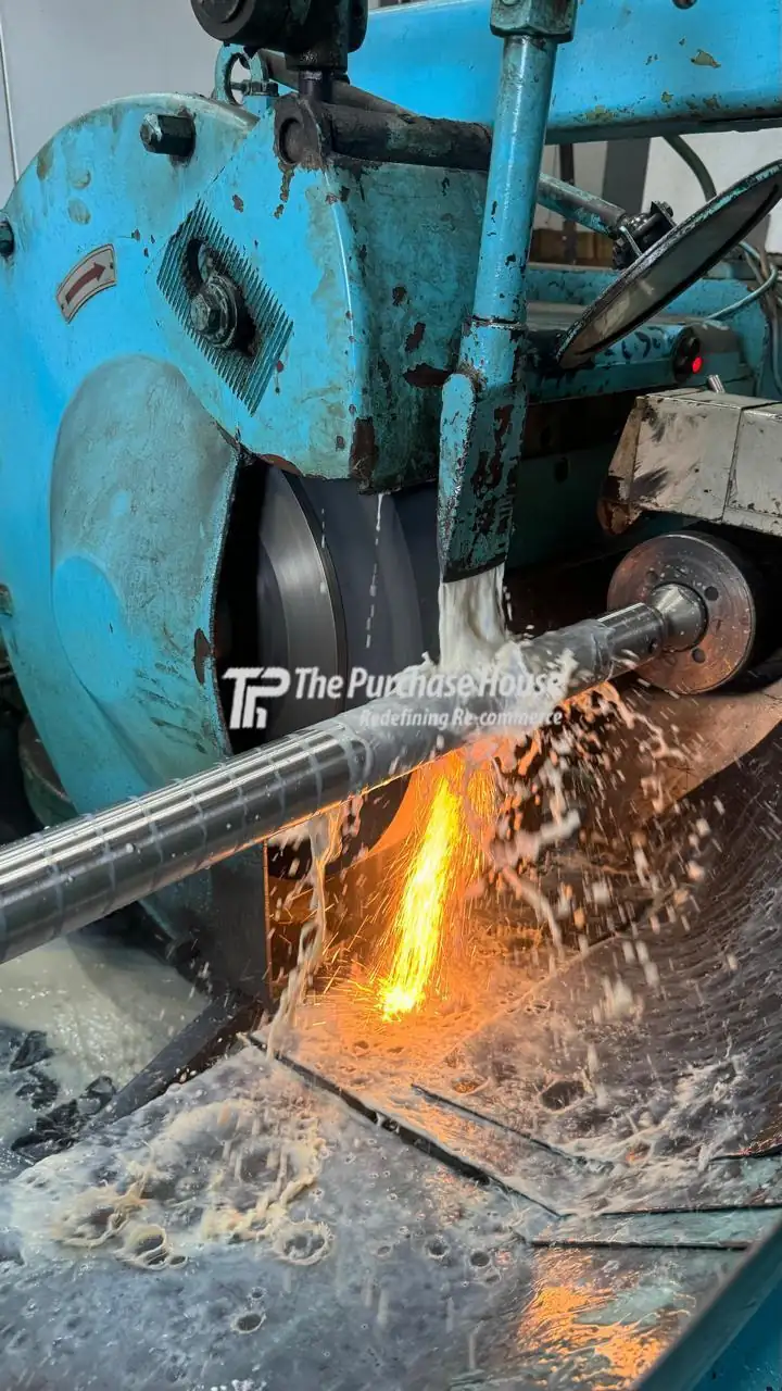 CYLINDRICAL GRINDER MACHINE