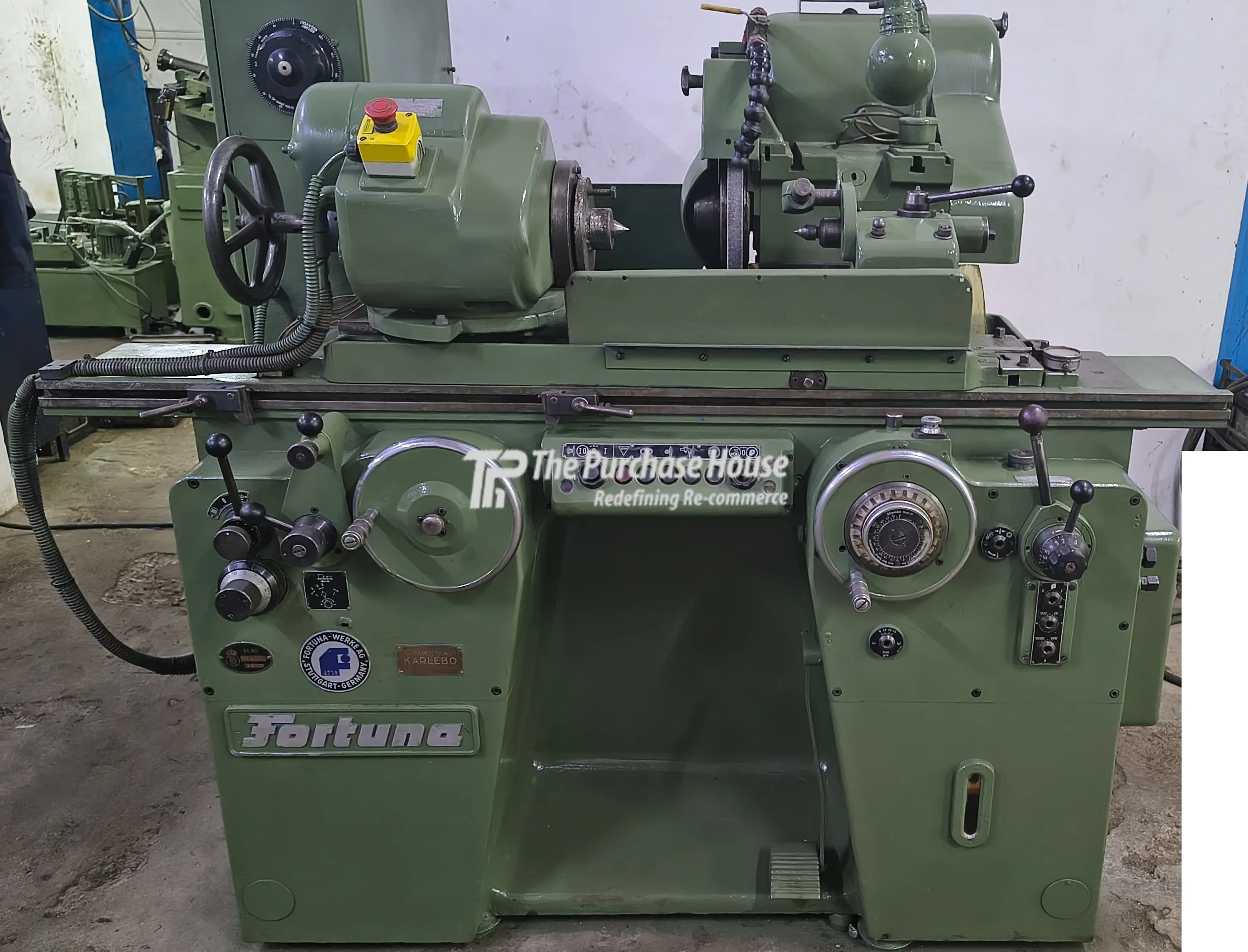 OD CYLINDRICAL GRINDER MACHINE