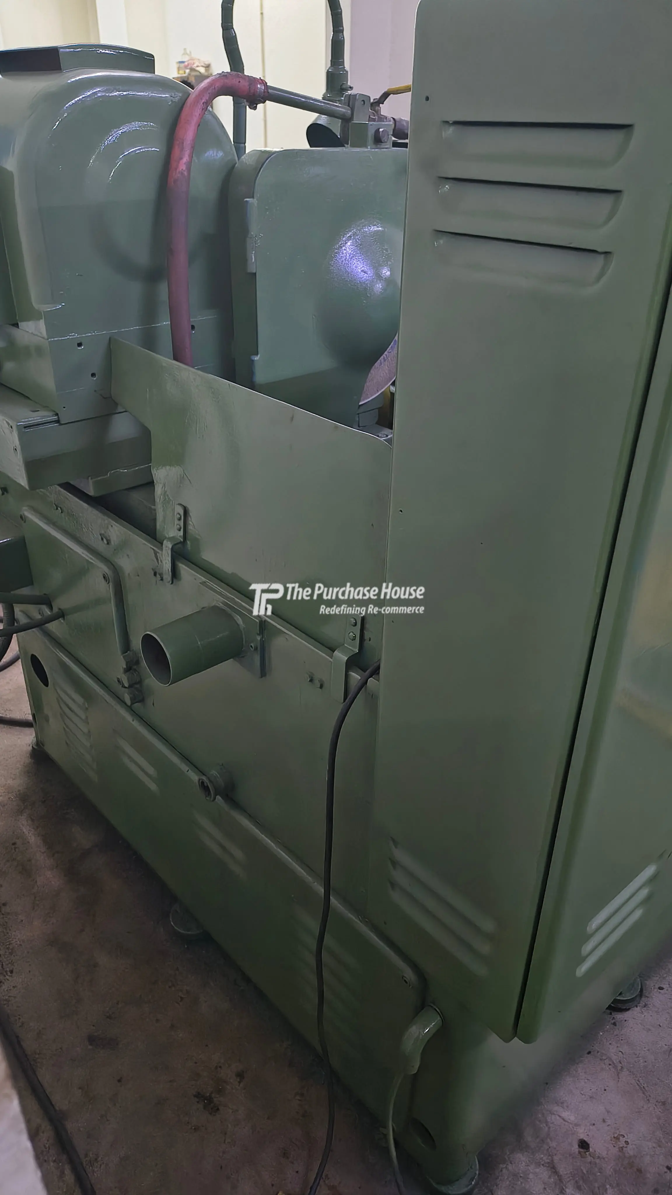 OD CYLINDRICAL GRINDER MACHINE