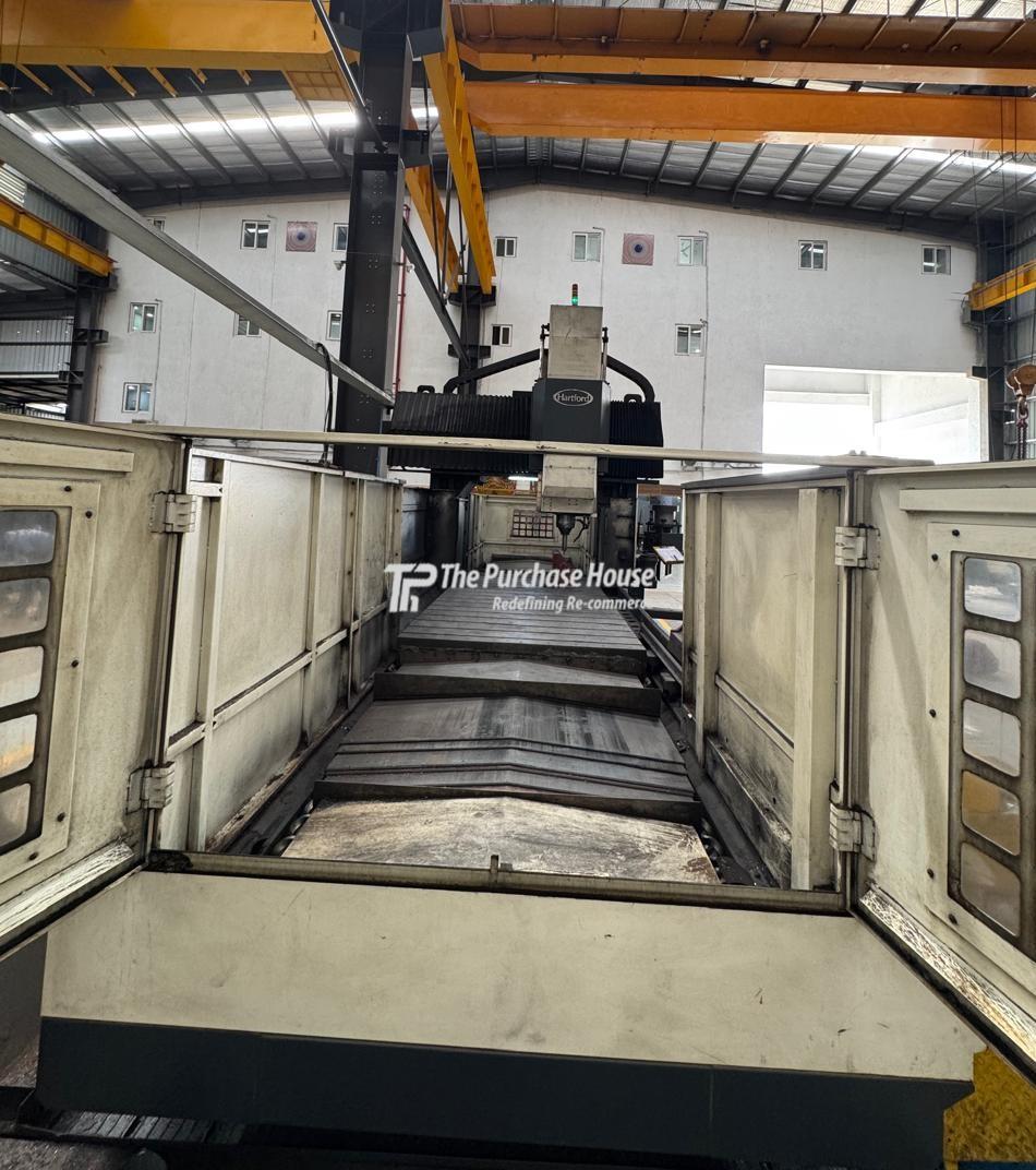 DOUBLE COLUMN VERTICAL MACHINING CENTER (VMC)