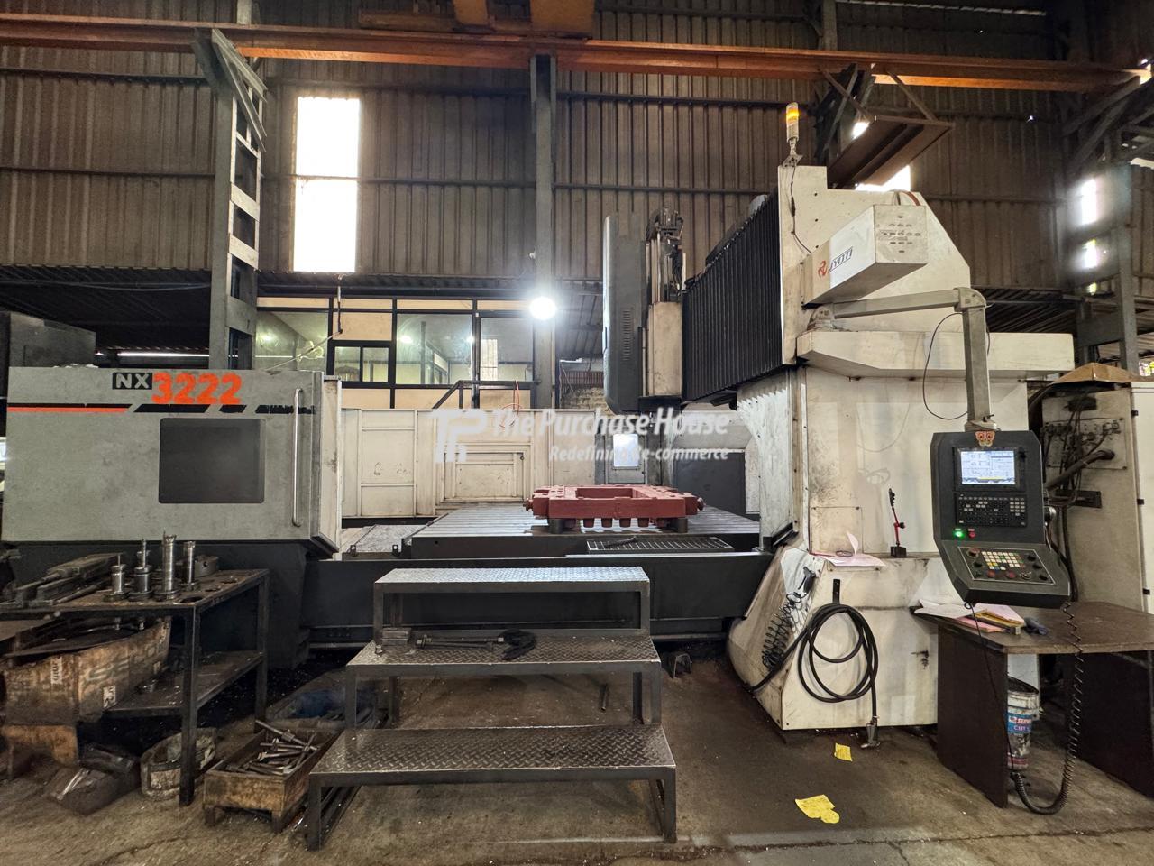 DOUBLE COLUMN VERTICAL MACHINING CENTER (VMC)