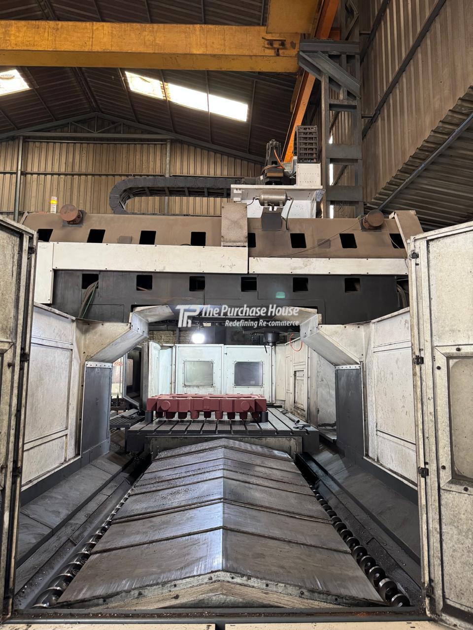 DOUBLE COLUMN VERTICAL MACHINING CENTER (VMC)