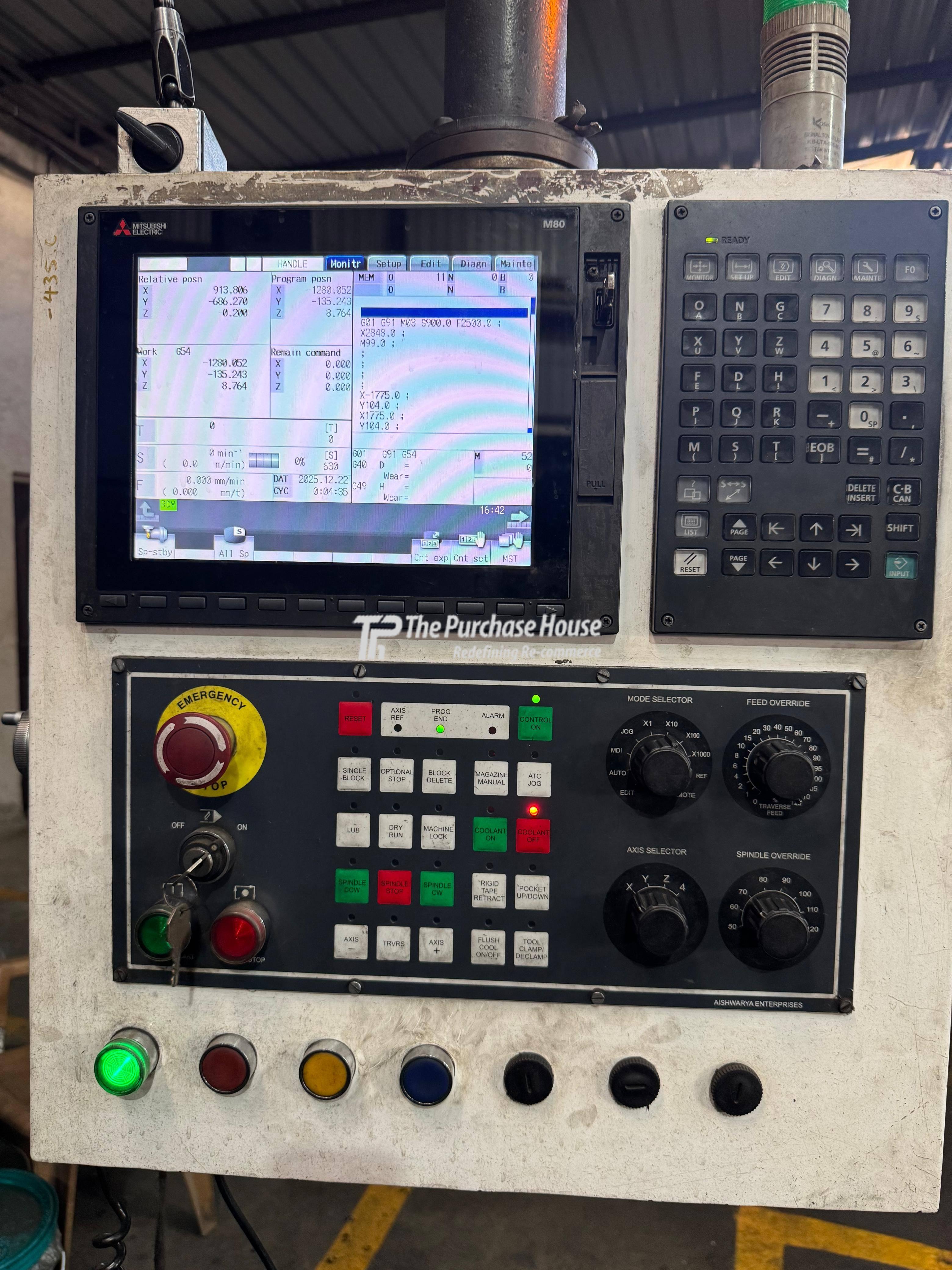 DOUBLE COLUMN VERTICAL MACHINING CENTER (VMC)