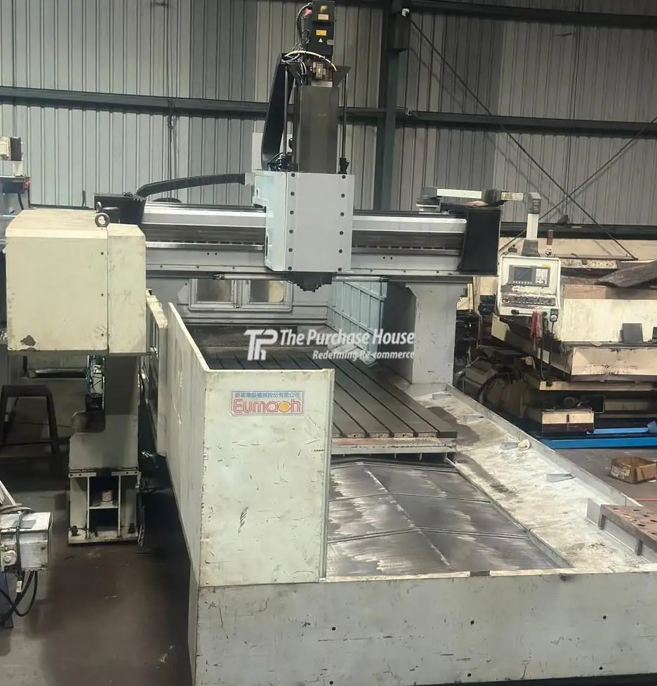 DOUBLE COLUMN VERTICAL MACHINING CENTER (VMC)