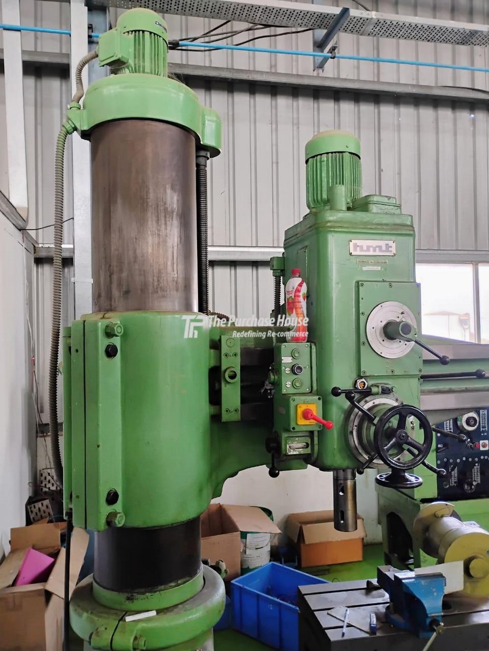 RADIAL DRILL MACHINE