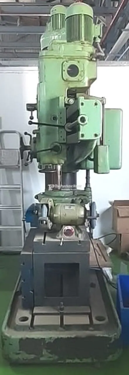 RADIAL DRILL MACHINE