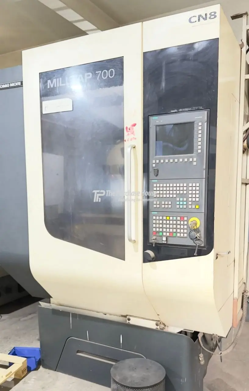 VERTICAL MACHINING CENTER (VMC)