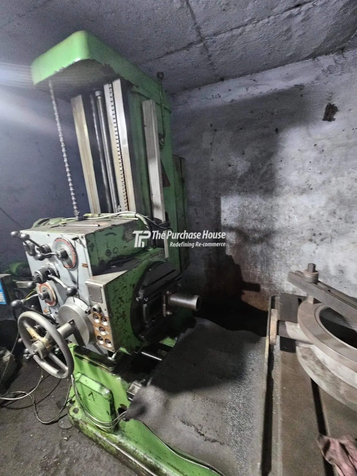 DRO HORIZONTAL BORING MACHINE