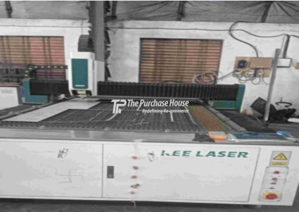 FIBER LASER CUTTING MACHINE