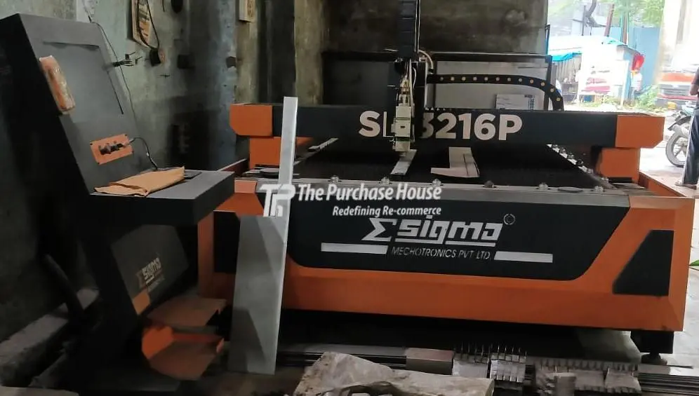 FIBER LASER CUTTING MACHINE