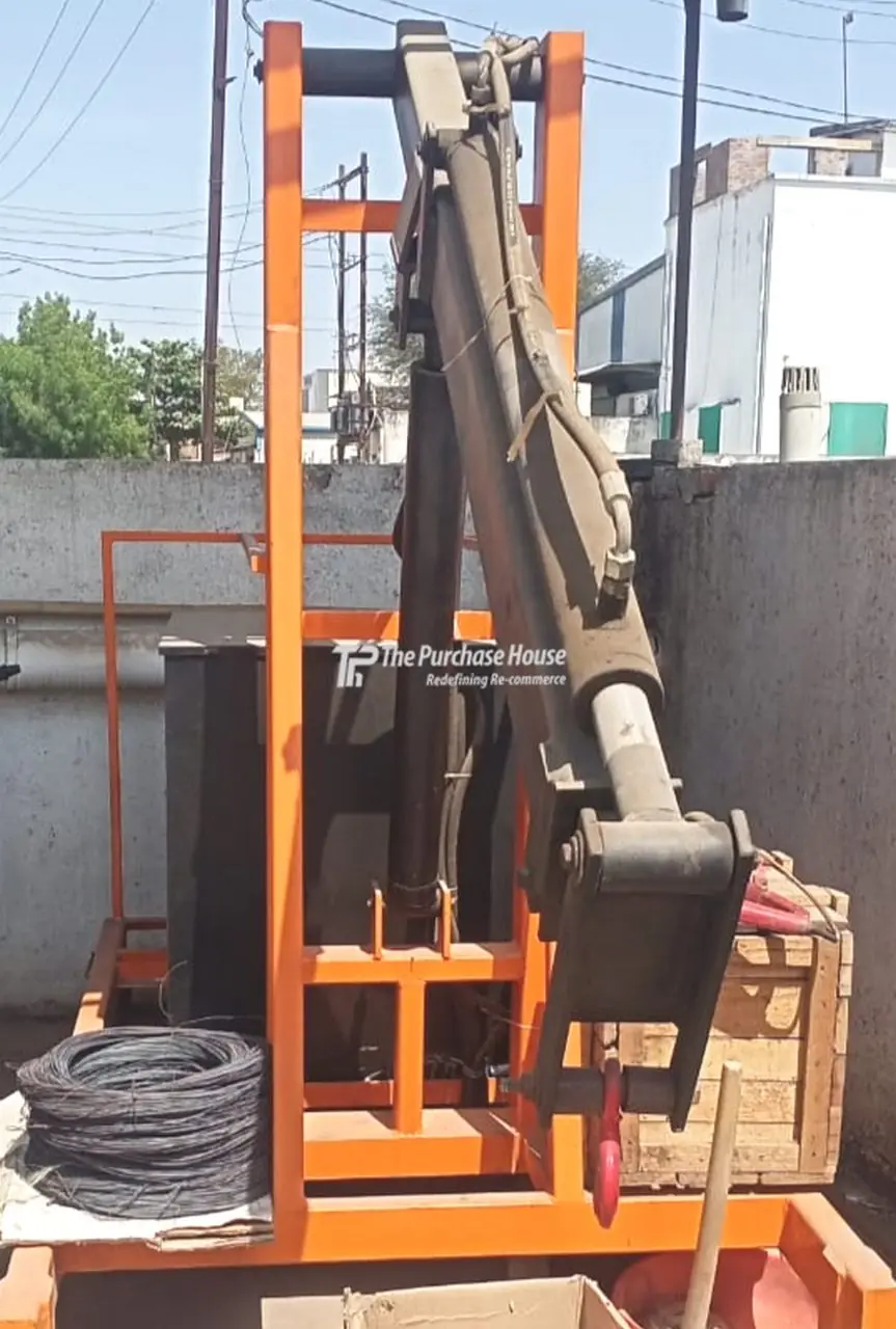 Floor Crane | Portable Material Lifting Equipment