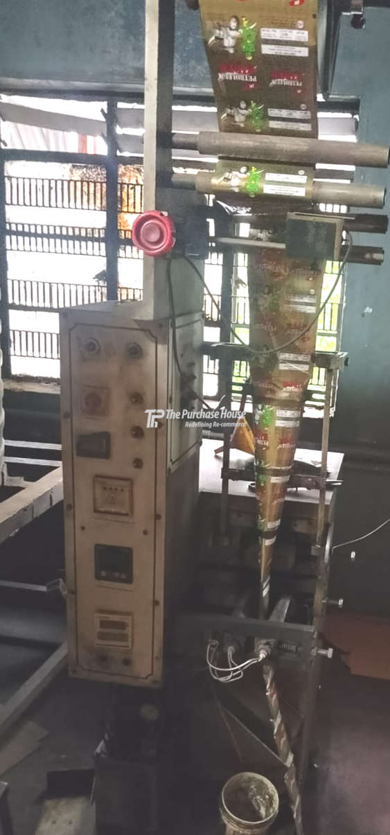 FORM FILL SEAL MACHINE