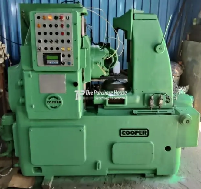 GEAR HOBBING MACHINE