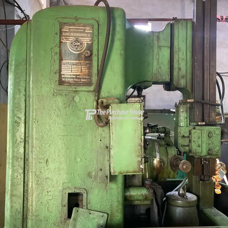 GEAR HOBBING MACHINE