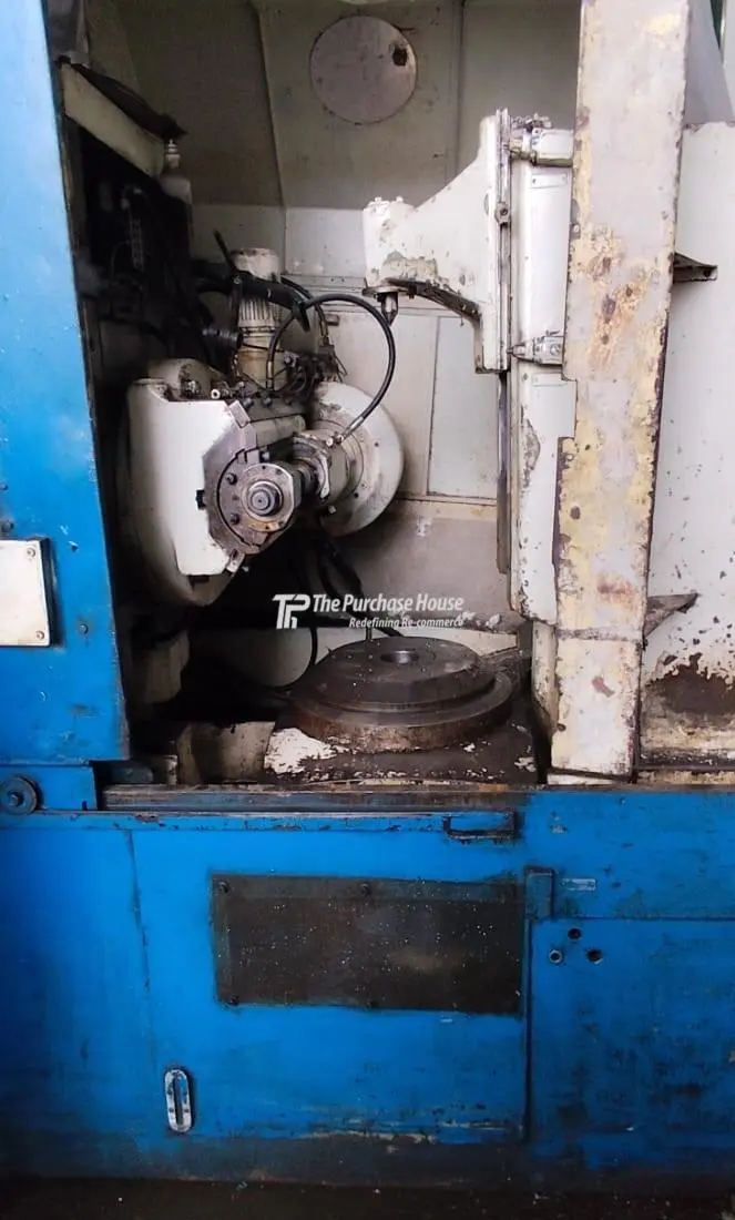 GEAR HOBBING MACHINE