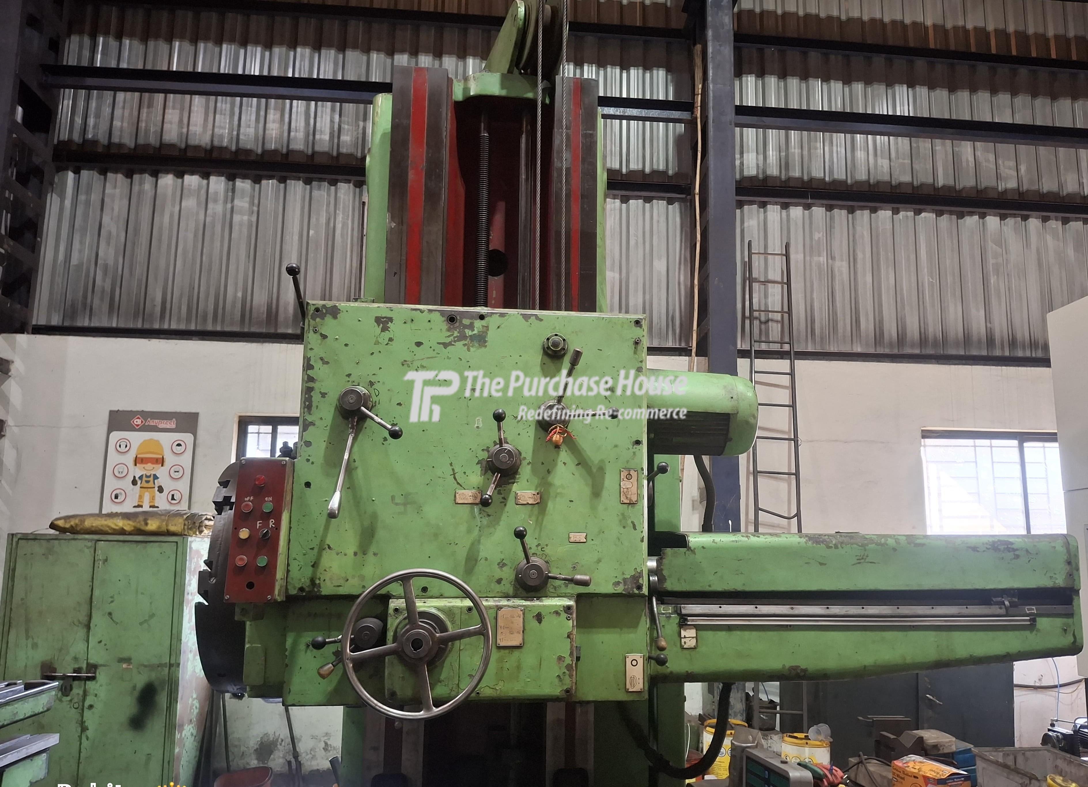 HORIZONTAL BORING MACHINE