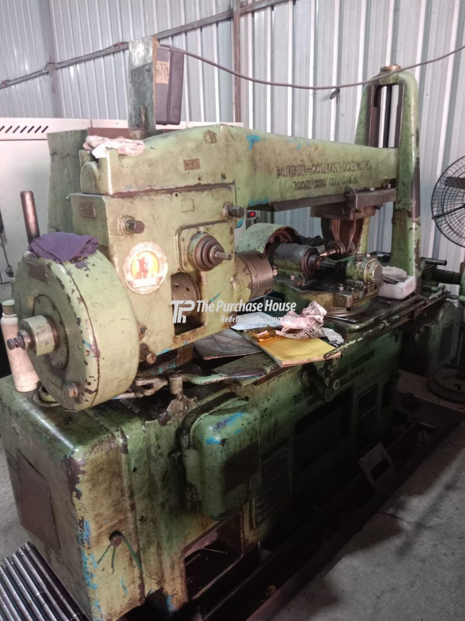 GEAR HOBBING MACHINE