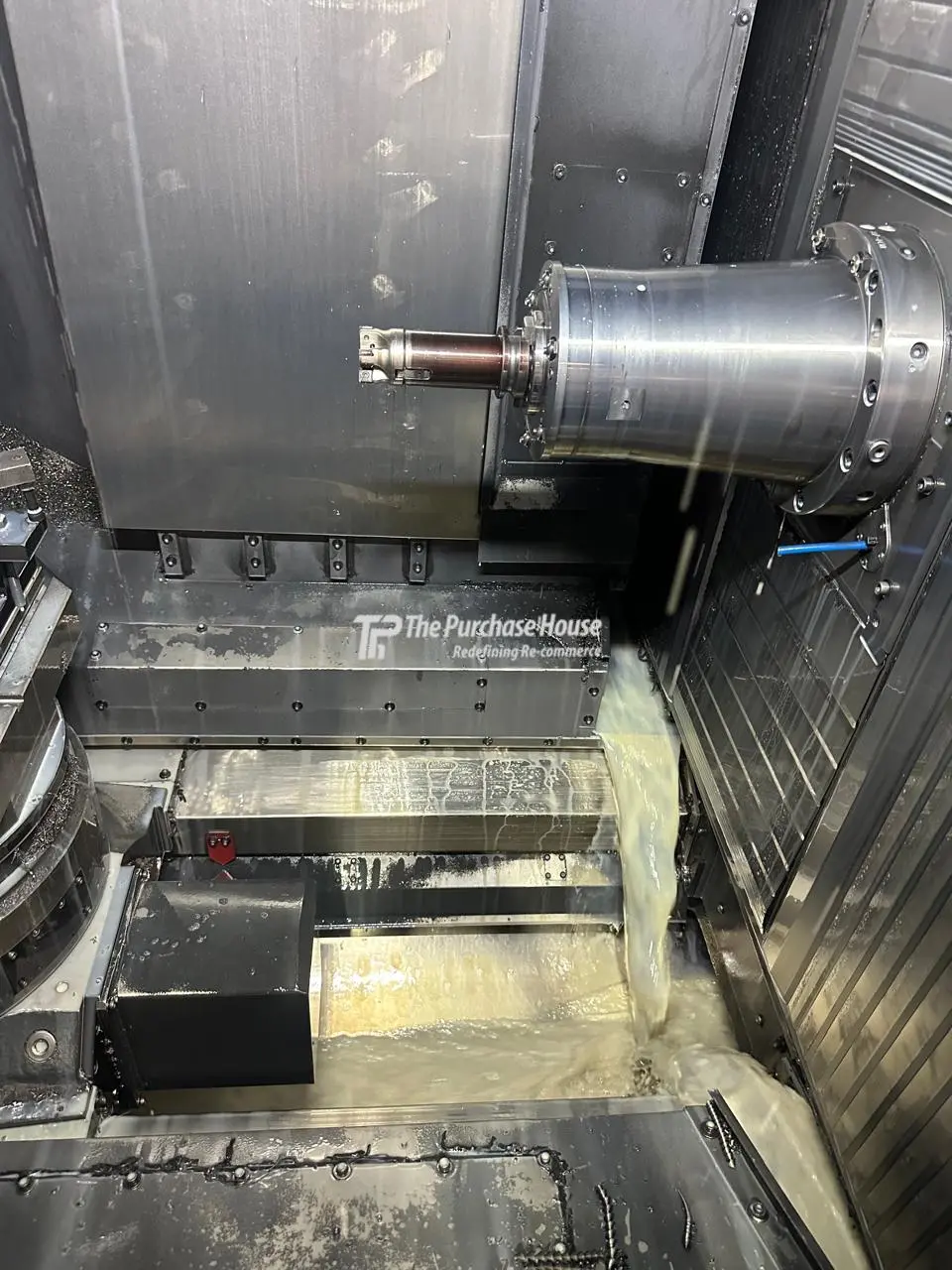 HORIZONTAL MACHINING CENTER (HMC)