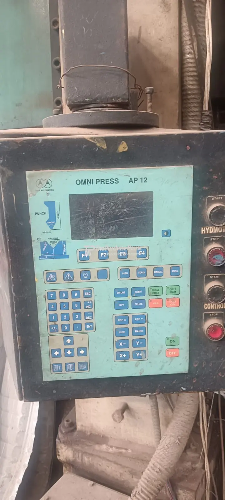 HYDRAULIC PRESS BRAKE MACHINE