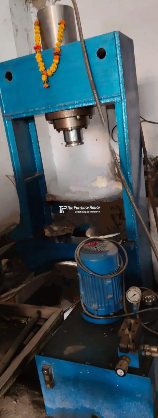 HYDRAULIC PRESS MACHINE