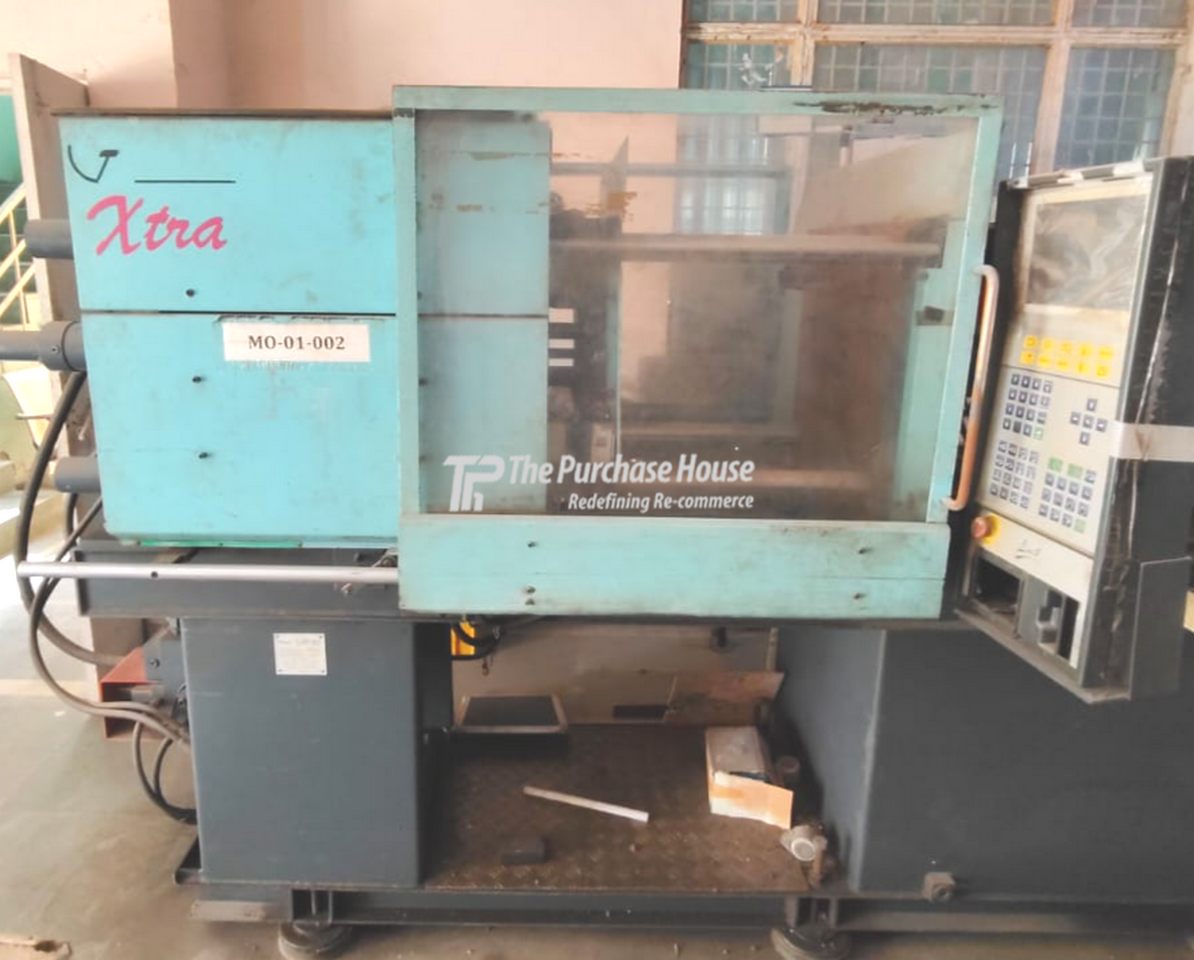 INJECTION MOULDING MACHINE
