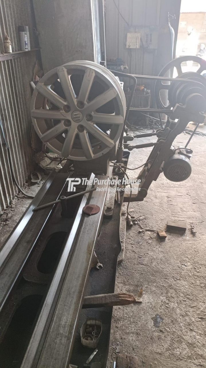LATHE MACHINE