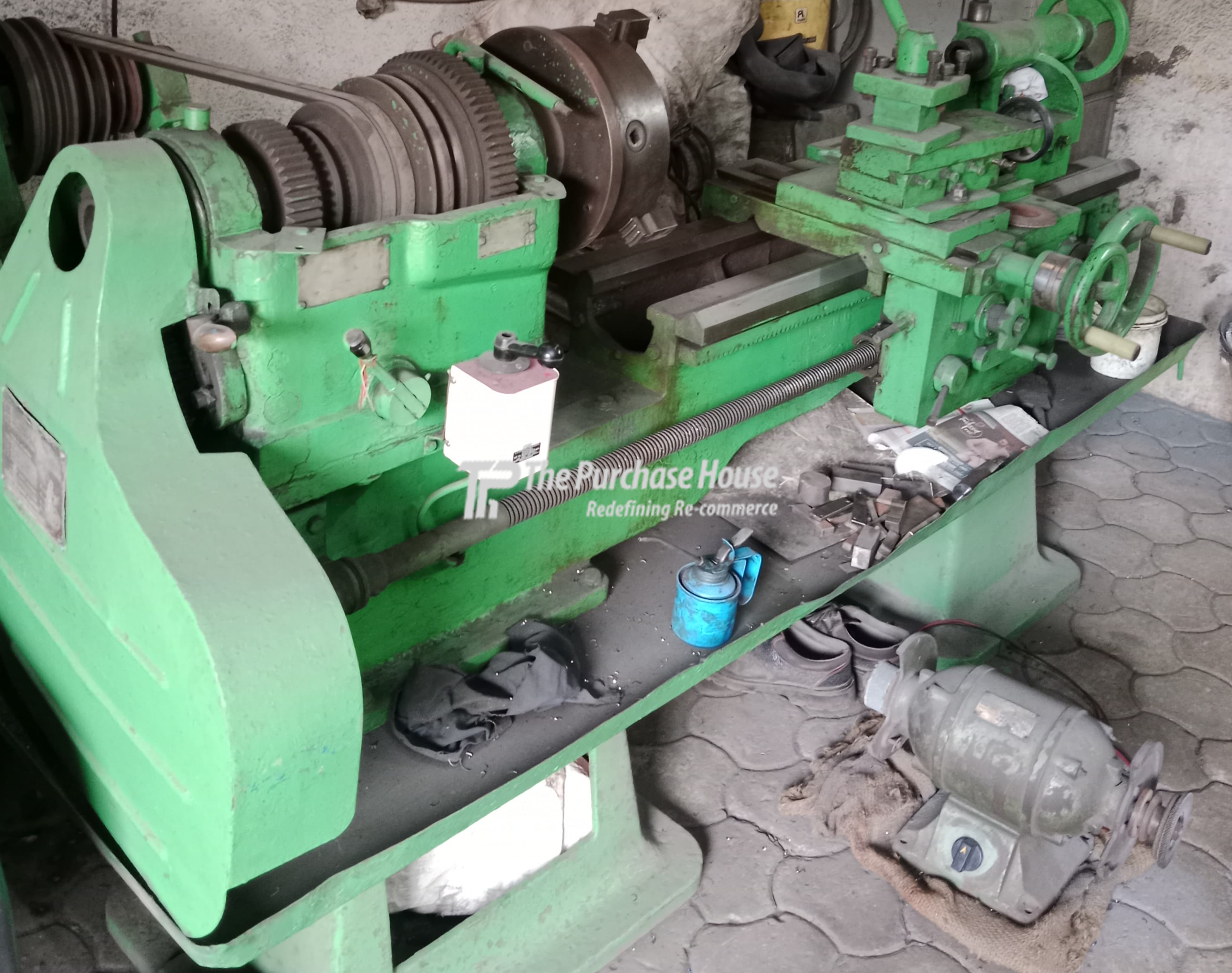 LATHE MACHINE